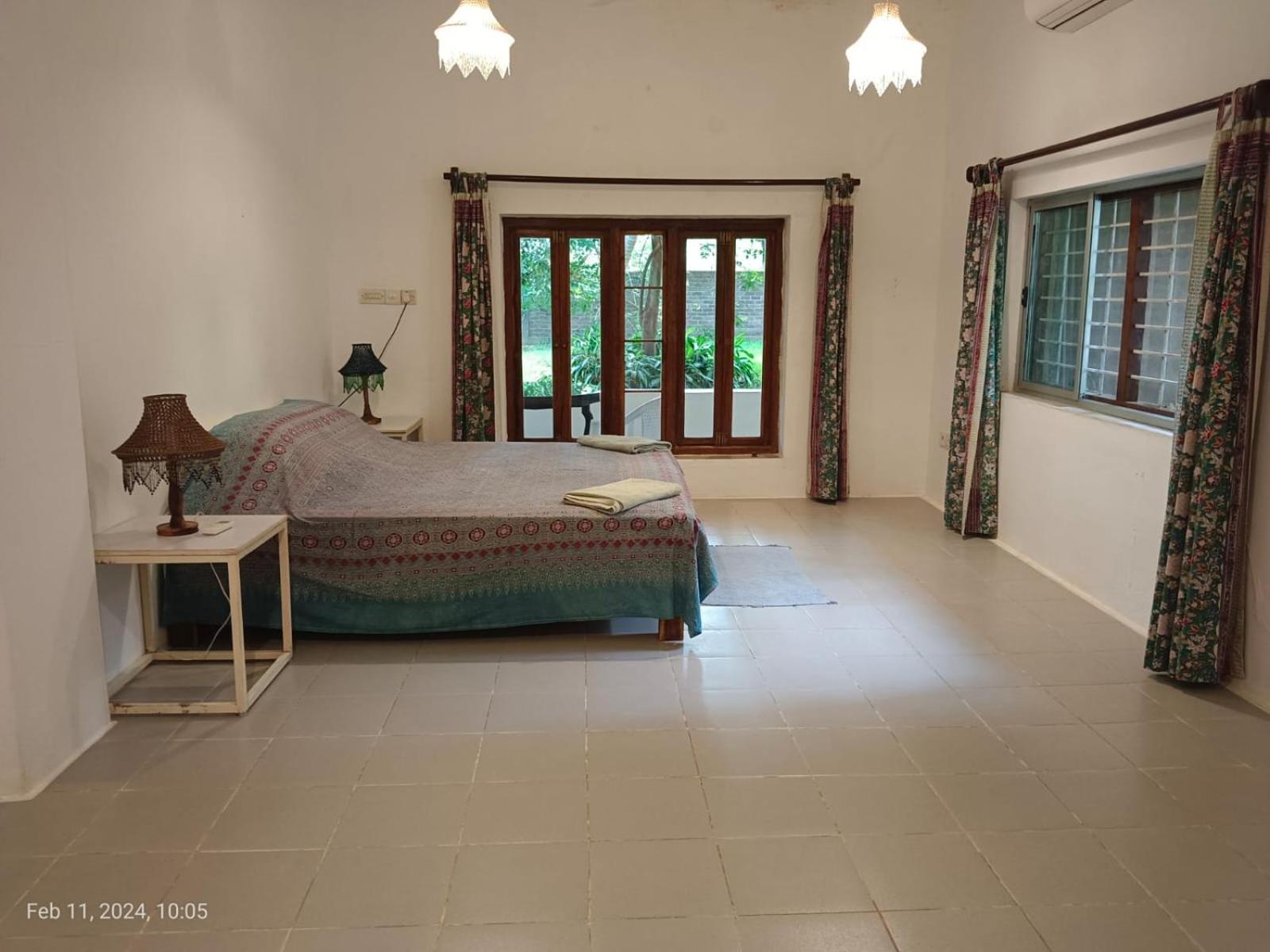 Isai Ambalam guest house Pondicherry Bagian luar foto