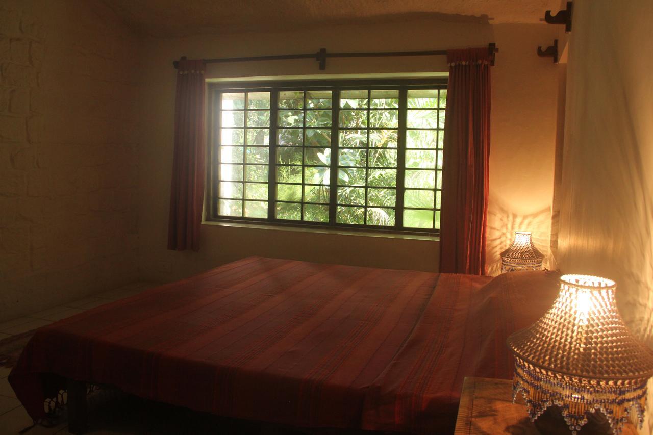 Isai Ambalam guest house Pondicherry Bagian luar foto