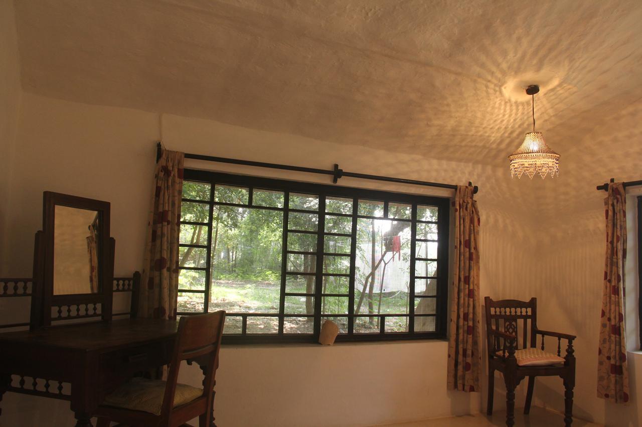 Isai Ambalam guest house Pondicherry Bagian luar foto