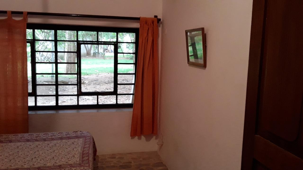 Isai Ambalam guest house Pondicherry Bagian luar foto