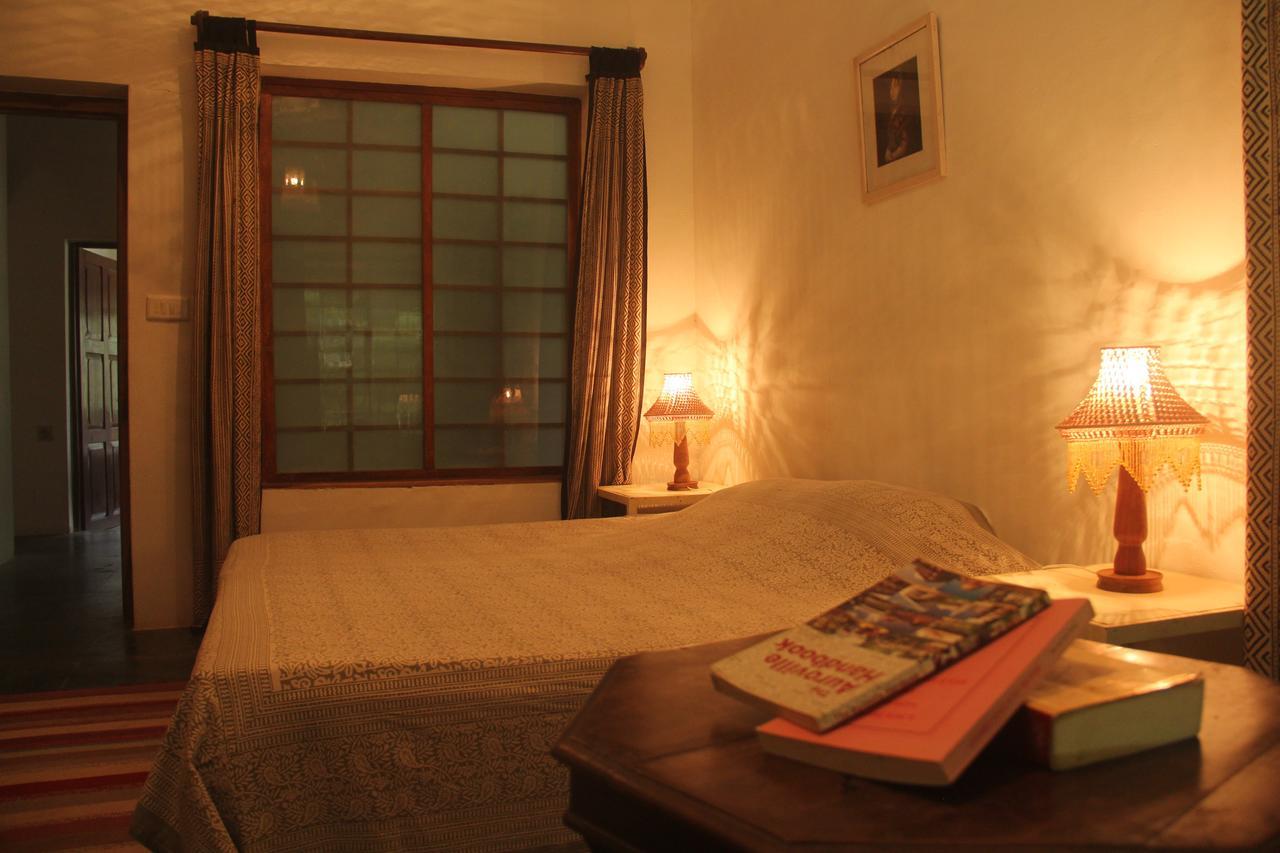 Isai Ambalam guest house Pondicherry Bagian luar foto