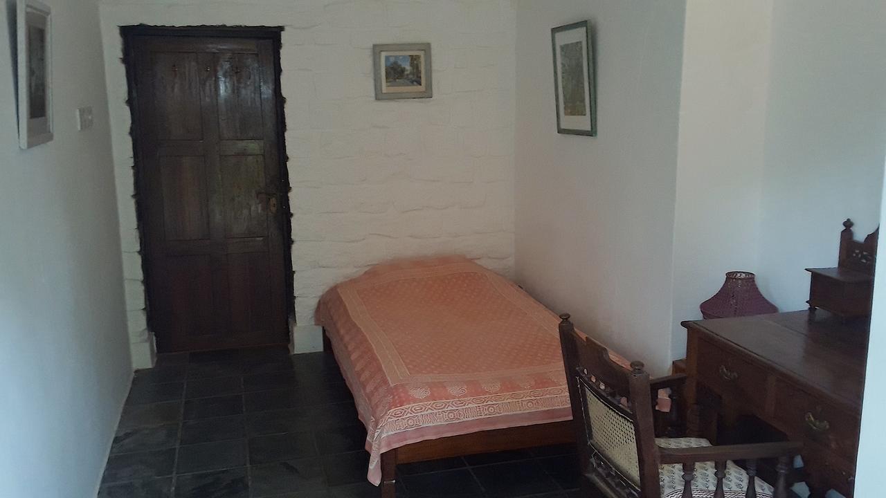 Isai Ambalam guest house Pondicherry Bagian luar foto