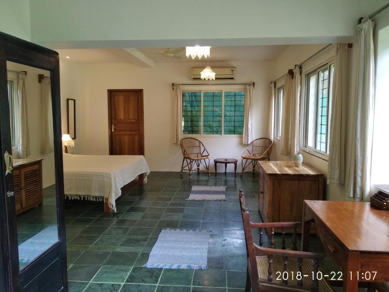Isai Ambalam guest house Pondicherry Bagian luar foto