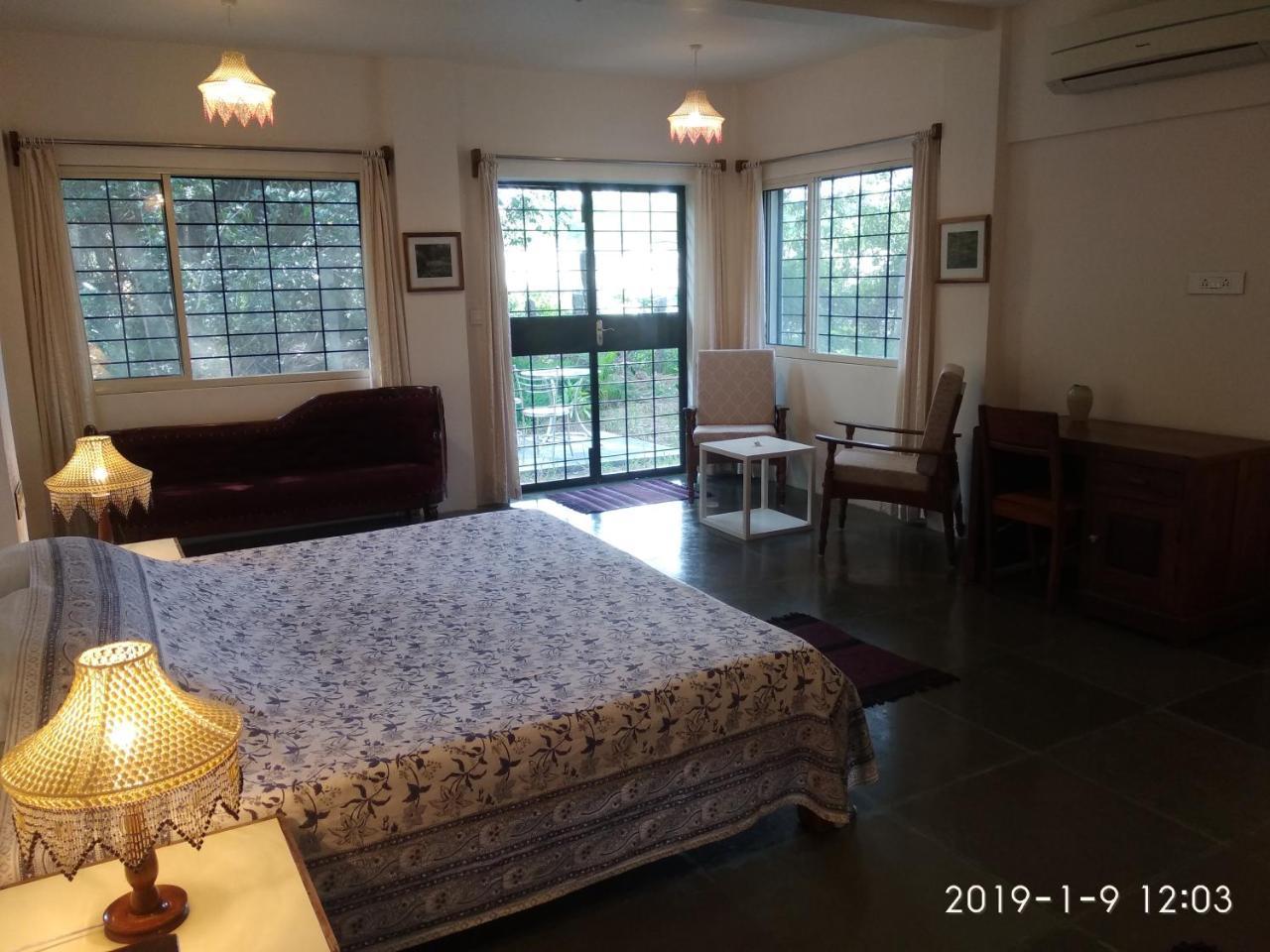 Isai Ambalam guest house Pondicherry Bagian luar foto