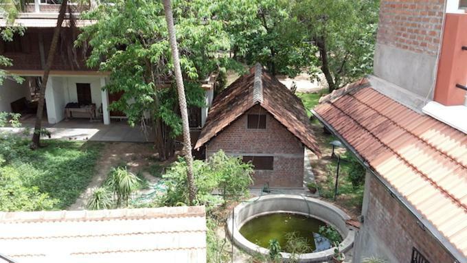 Isai Ambalam guest house Pondicherry Bagian luar foto